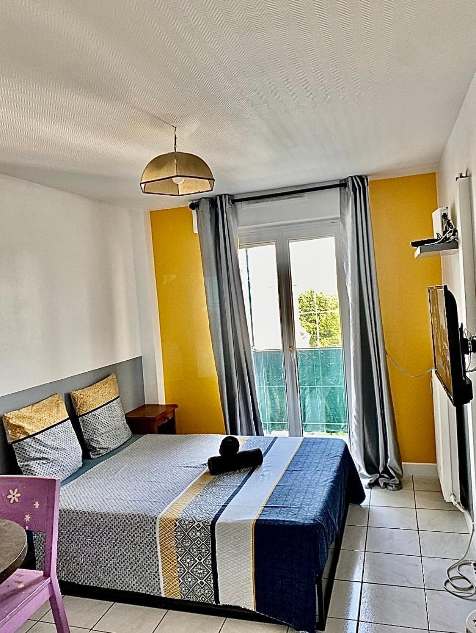 Appartement Proche Gare Et Centre Ville Melun Exterior foto